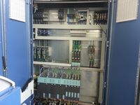 Schaltschrankausschnitt mit Siemens Servoumrichter 1